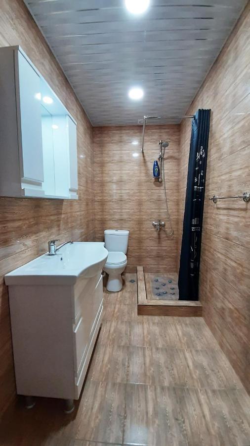 Victoria Guesthouse Кутаиси Екстериор снимка