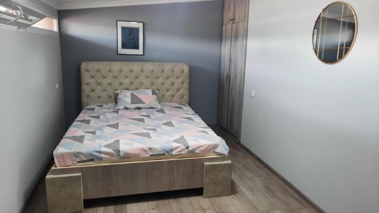 Victoria Guesthouse Кутаиси Екстериор снимка
